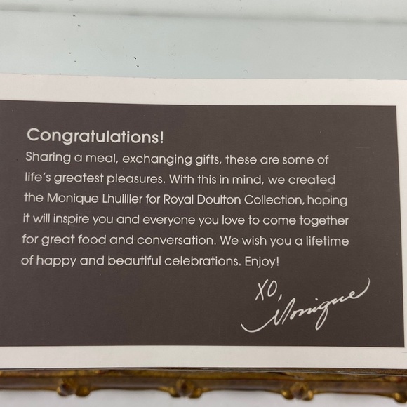 Monique Lhuillier for Royal Doulton pair of wine glasses NIB - Picture 4 of 10